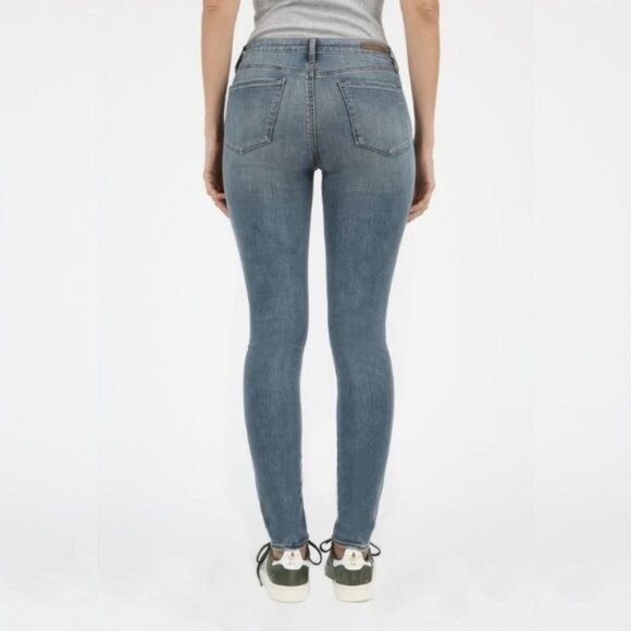 Articles Of Society Sarah Skinny Jeans Dover Color - Picture 3 of 3